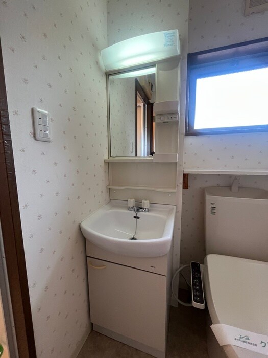 物件内観写真12　(洗面)