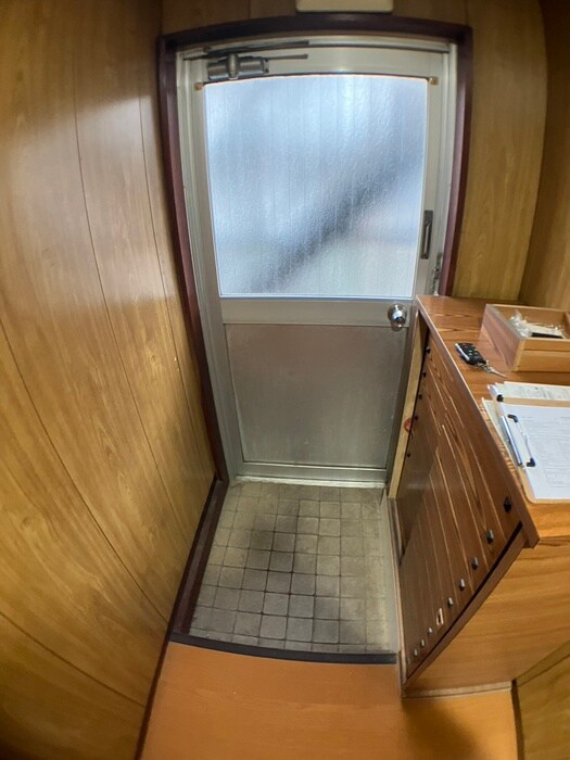 物件内観写真10　(玄関)