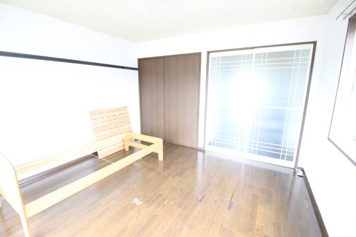 物件内観写真5　(居室)