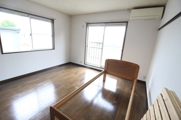 物件内観写真8　(居室)