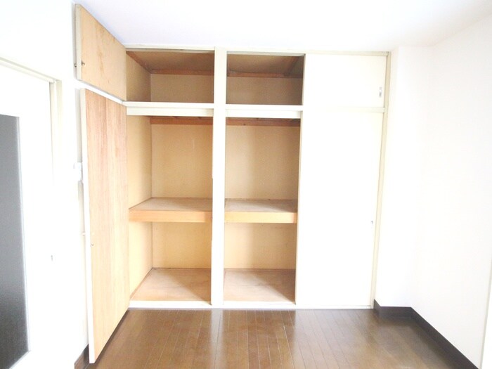 物件内観写真16　(収納)