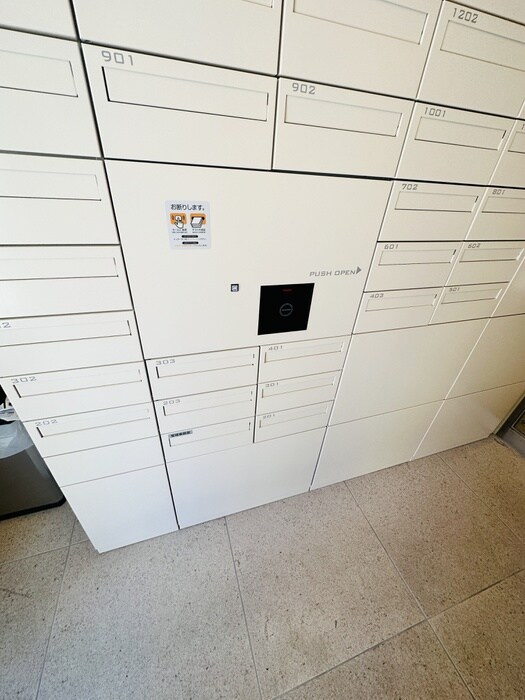 物件外観写真5　(駐輪場)