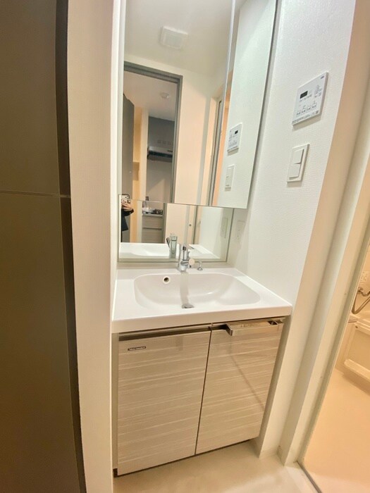 物件内観写真11　(洗面)