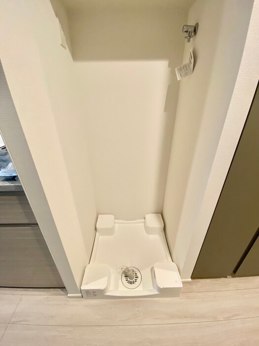 物件内観写真12　(洗濯機置場)