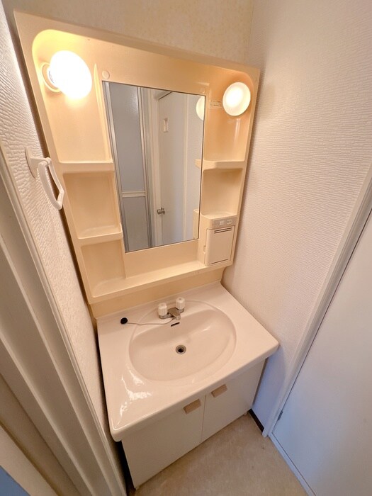 物件内観写真11　(洗面)