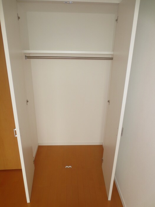 物件内観写真10　(収納)