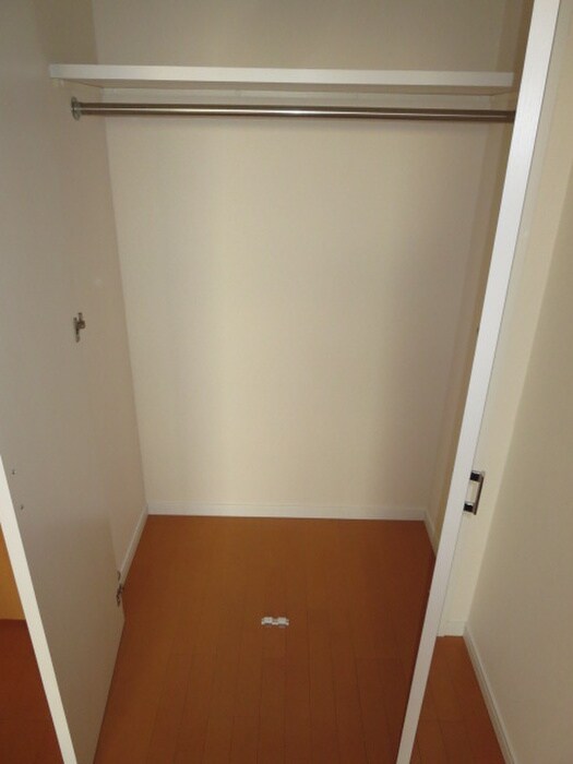 物件内観写真11　(収納)