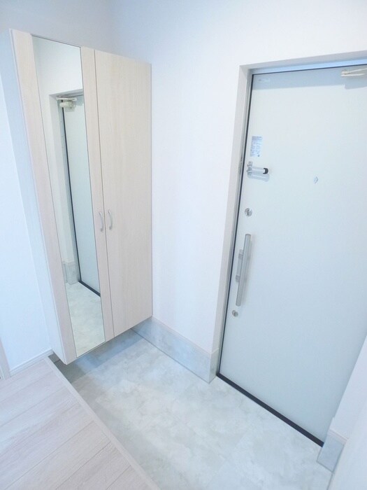 物件内観写真17　(玄関)