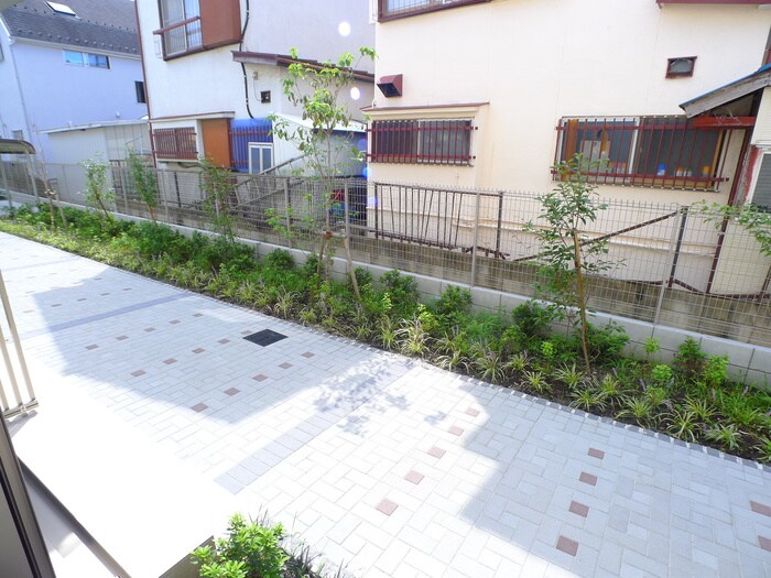 物件内観写真19　(室内からの展望)