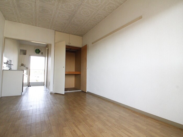 物件内観写真9　(収納)