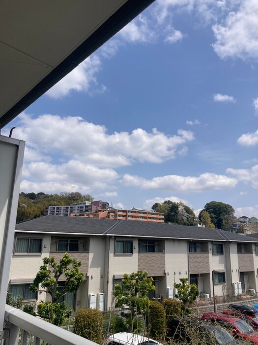 物件内観写真16　(室内からの展望)