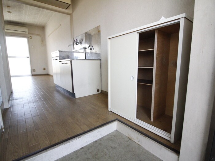 物件内観写真17　(靴箱)