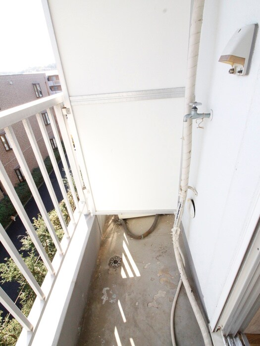 物件内観写真21　(洗濯機置場)