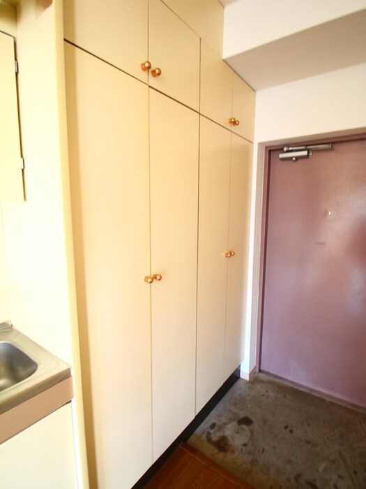 物件内観写真11　(収納)