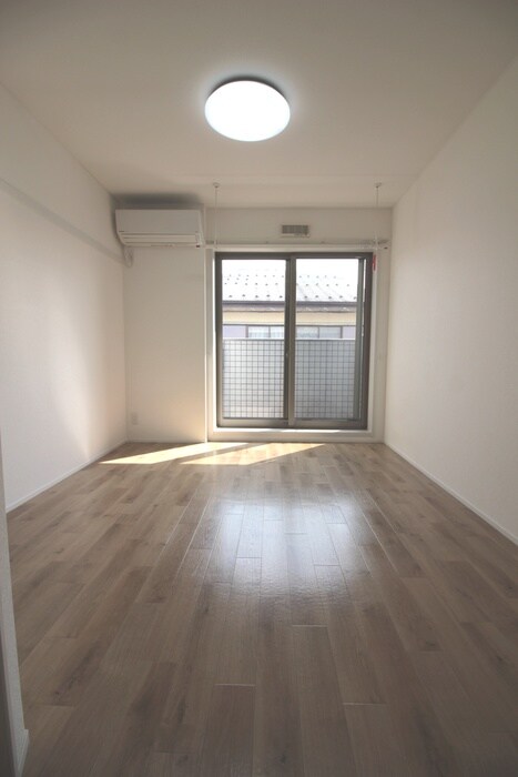 物件内観写真12　(居室)