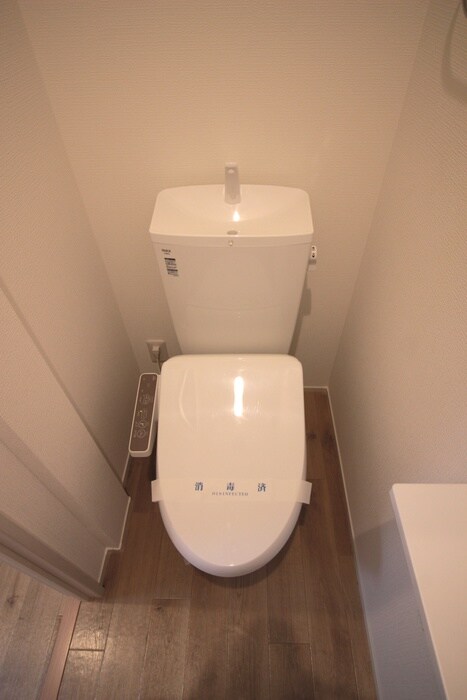 物件内観写真14　(トイレ)