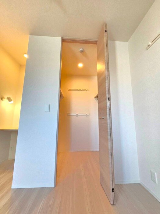 物件内観写真14　(収納)