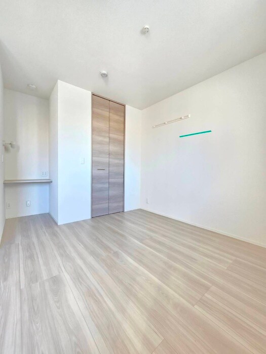 物件内観写真19　(居室)