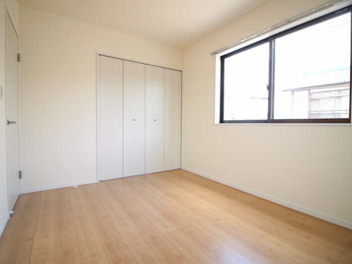 物件内観写真9　(室内からの展望)