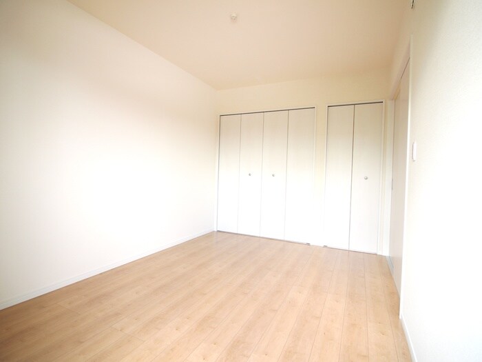 物件内観写真19　(居室)