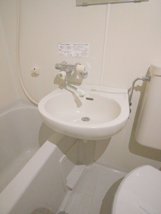 物件内観写真11　(洗面)