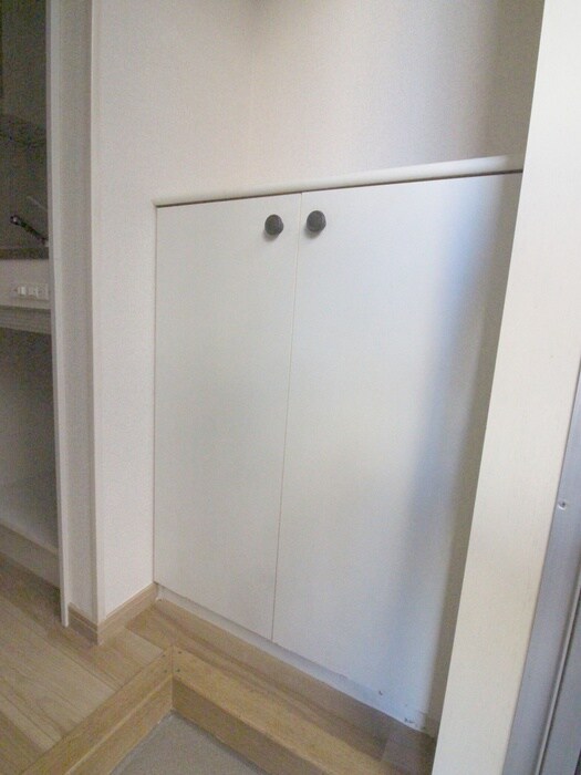 物件内観写真18　(靴箱)