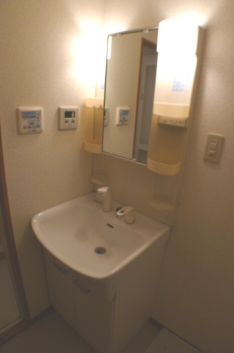 物件内観写真16　(洗面)