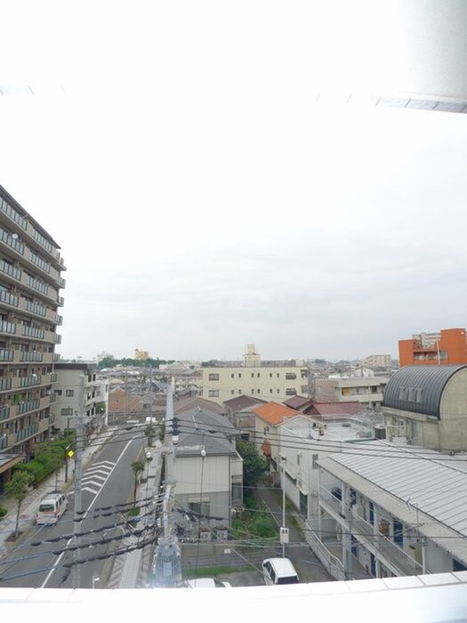 物件内観写真14　(室内からの展望)