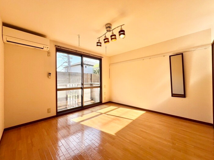 物件内観写真8　(居室)