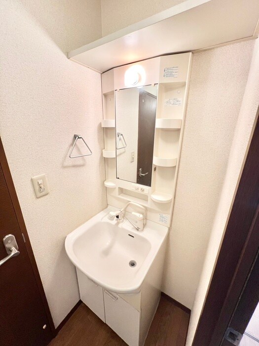 物件内観写真12　(洗面)