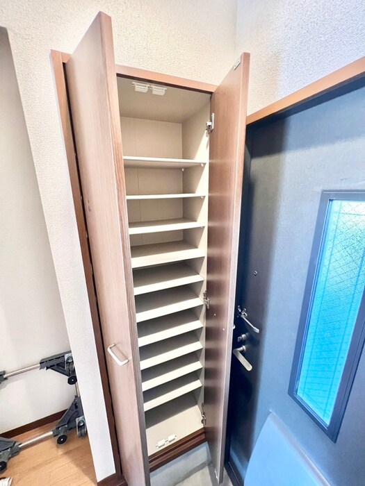 物件内観写真18　(靴箱)