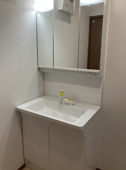 物件内観写真9　(洗面)