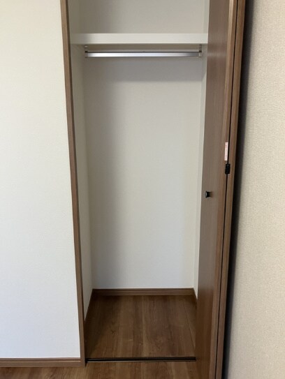 物件内観写真12　(収納)