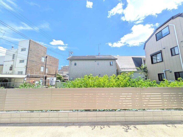 物件内観写真18　(室内からの展望)