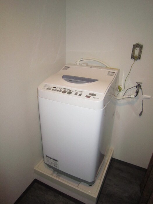 物件内観写真21　(洗濯機置場)