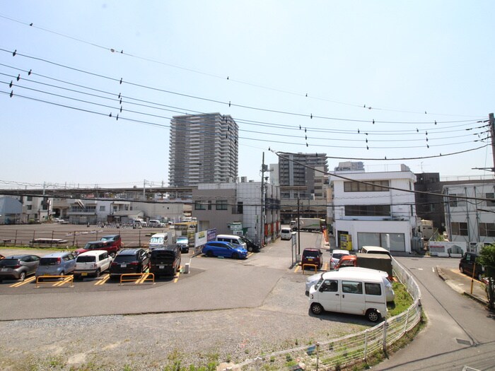 物件内観写真20　(室内からの展望)