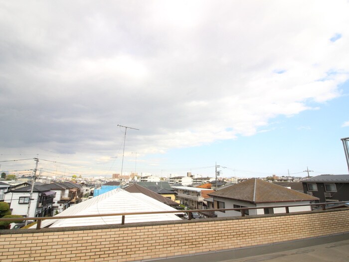 物件内観写真13　(室内からの展望)