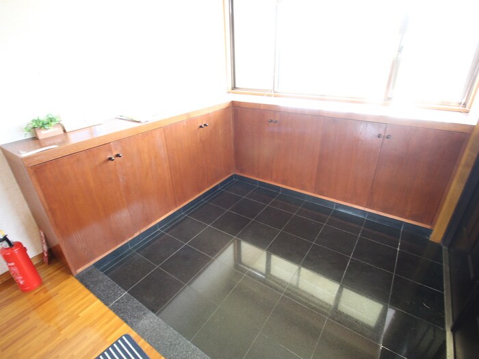 物件内観写真19　(靴箱)