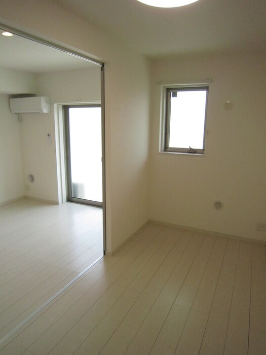 物件内観写真20　(居室)