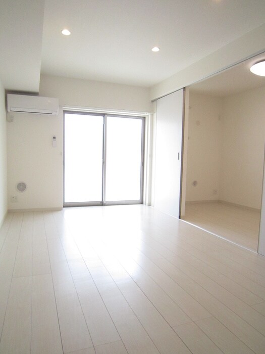 物件内観写真21　(居室)