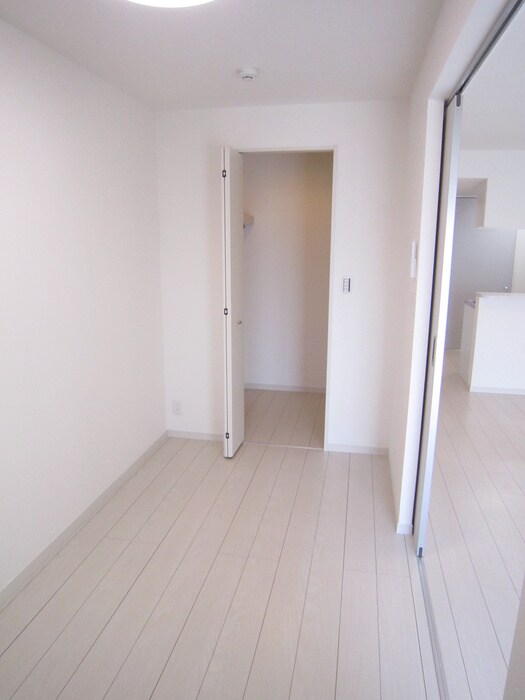 物件内観写真22　(居室)