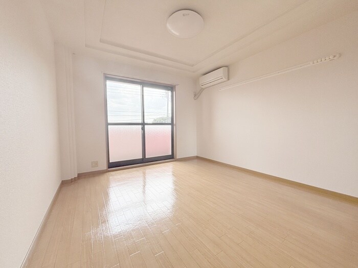 物件内観写真5　(居室)