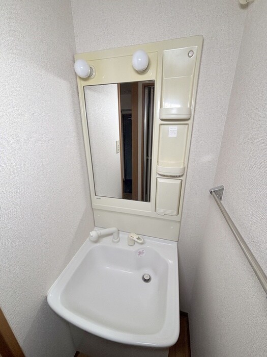 物件内観写真11　(洗面)