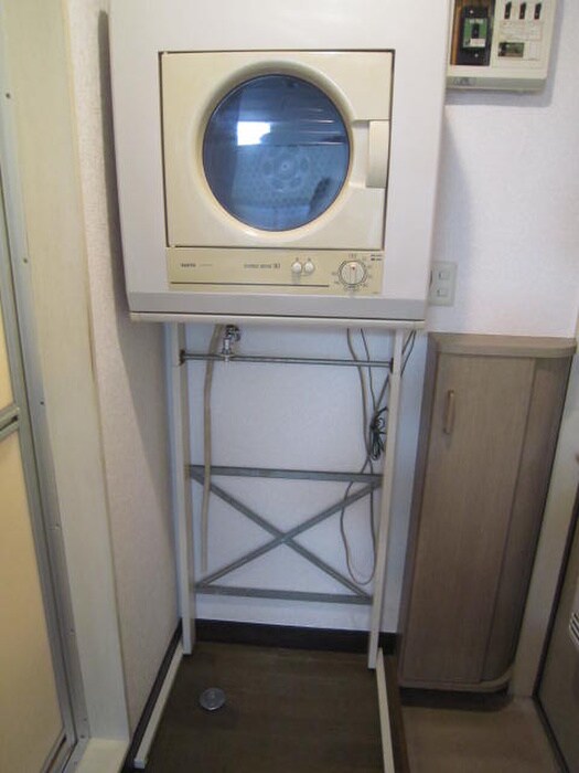 物件内観写真15　(洗濯機置場)