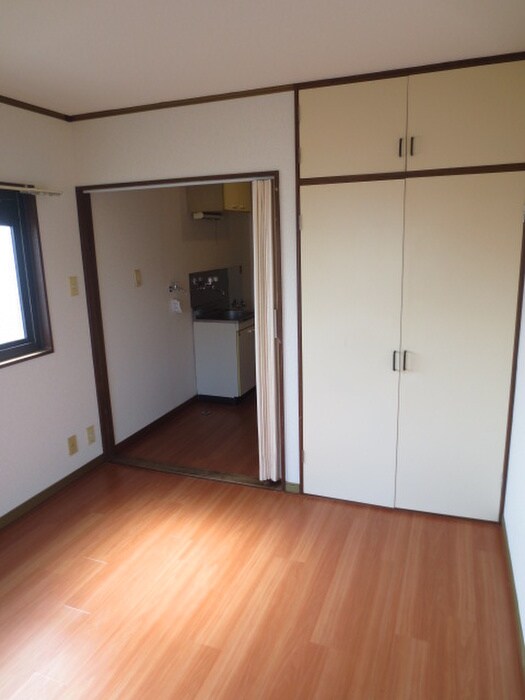 物件内観写真8　(居室)