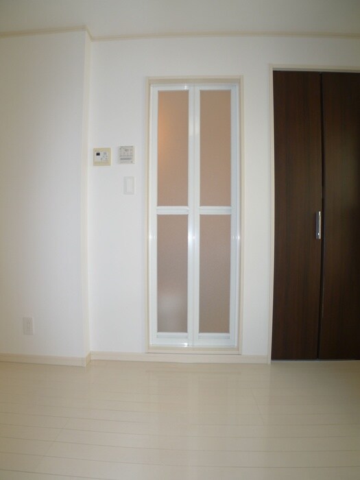 物件内観写真18　(居室)