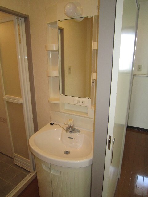 物件内観写真11　(洗面)