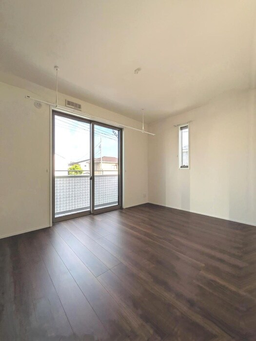 物件内観写真11　(居室)