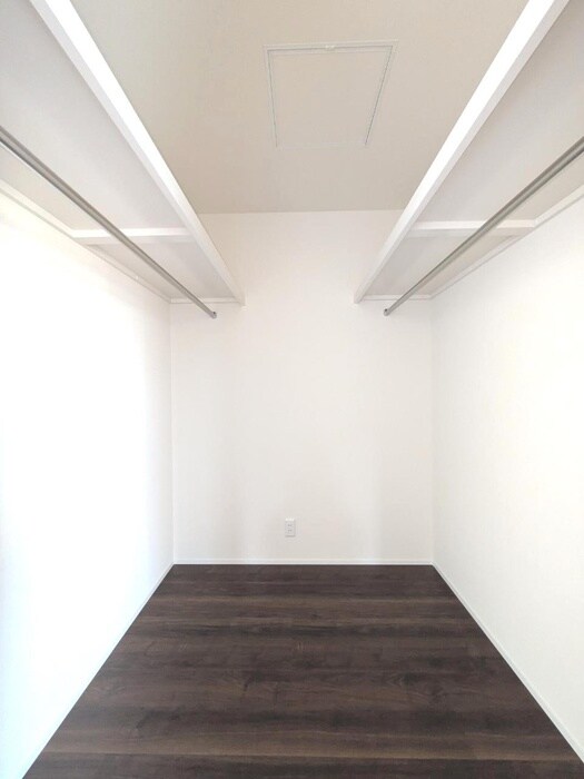 物件内観写真12　(収納)