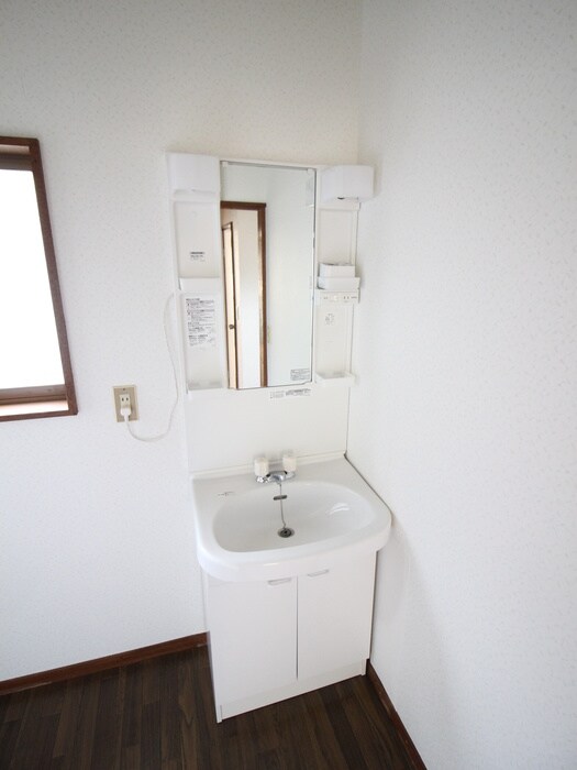 物件内観写真12　(洗面)